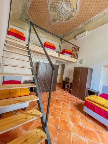 Emerald Palace Hostel Room Type - 1 Person in 5-Bed Dormitory - Mixed