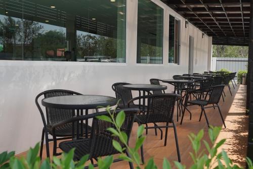 The charlotte smart hotel lopburi in Lopburi