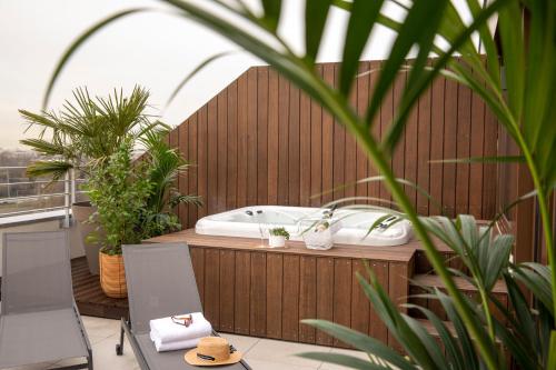 Open air bath, Hotel du Port in Nogent-sur-Marne