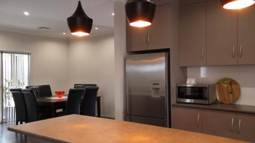Konyha, Casavino Luxury Villas in Mclaren Vale