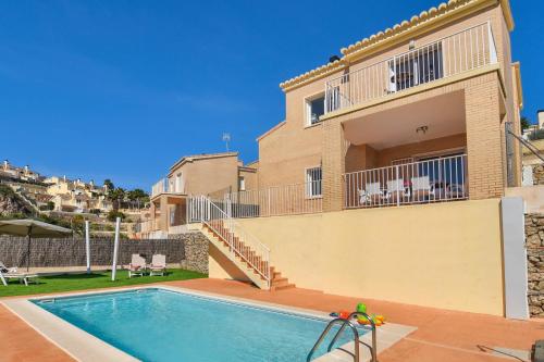 We Love Villas - Villa Garrofers in Boterías
