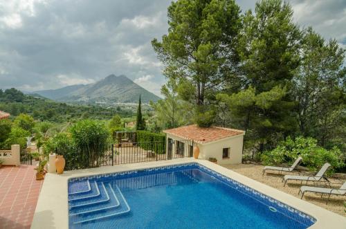  We Love Villas - Villa el Paraiso in 03792 Parcent