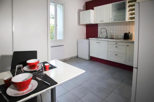 Maison tendance avec jardin, centre village, Alpilles, familles