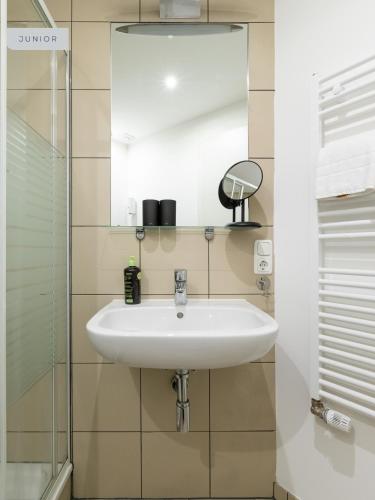 Limehome Berlin Aroser Allee - image 13