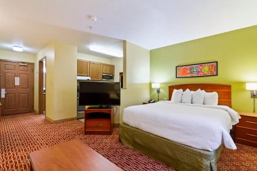 Extended Stay America Suites - Norfolk - Virginia Beach in Virginia Beach, USA