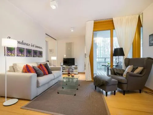 Kaiservillen Heringsdorf - Ferienwohnung mit 1 Schlafzimmer und Balkon D105 in Heringsdorf, Deutschland