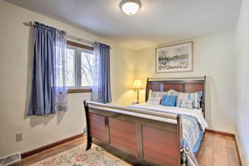 Charming Rochester Home, 4 Mi to Mayo Clinic!