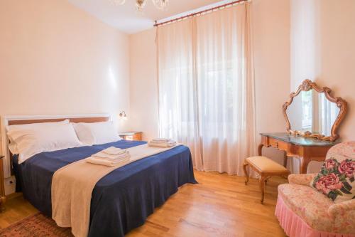 Casa con Giardino a 100 metri dal centro storico Con AC in Lucignano