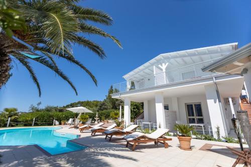 A szálláshely kívülről, B&B White House Relais in Peschici