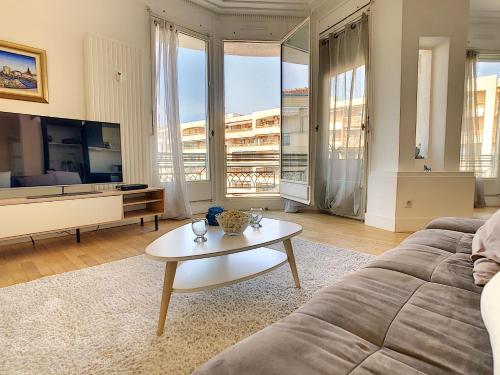 Nestor&Jeeves - GLORIA BEACH - Very close sea - Prestigious building, Nice (fotografie 6)