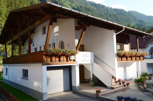 Intrare, Haus Handle in Kappl