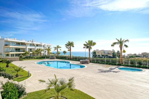 Brand New Luxury 3 Bedroom Apartment, Porto de Mos