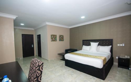 1 queen bed