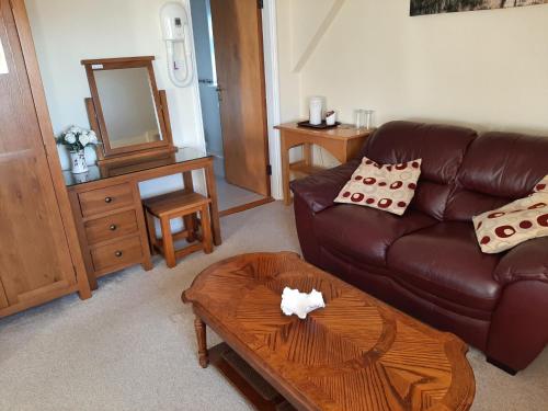 Channel View Bed & Breakfast - image 2