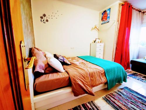  Room and Wi-Fi at LLoret in the center by the sea! in Lloret de Mar