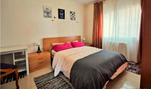  Room and Wi-Fi at LLoret in the center by the sea! in Lloret de Mar