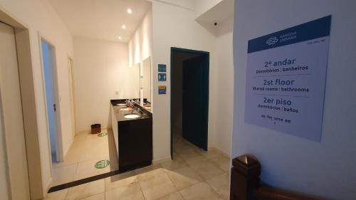 Bathroom, Sangha Urbana - hostel, yoga & meditacao near Blenario Restaurante Flexeiro