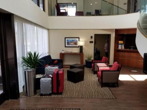Comfort Inn Cleveland Airport - image 18