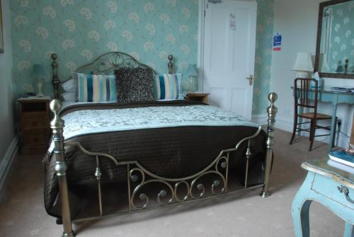 Denehurst Guest House