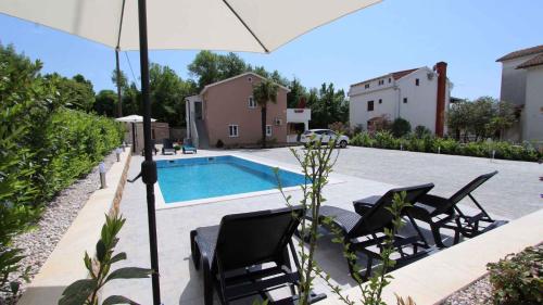  Apartments in Malinska/Insel Krk 34806, Unterkunft in Malinska