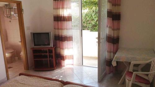  Studio in Okrug Gornji 6197 in Okrug Gornji