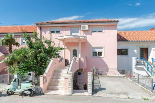 Three-Bedroom Apartment in Crikvenica XVIII
