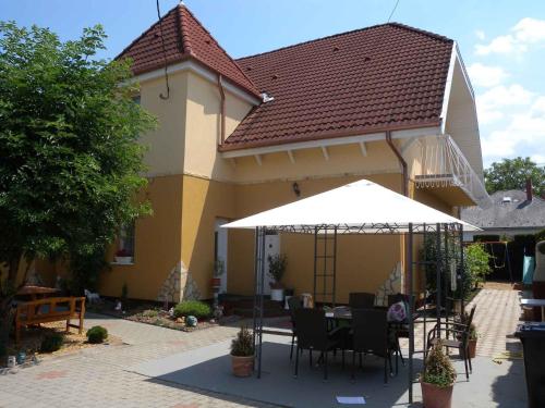  Balatonlelle One-Bedroom Apartment 1, Pension in Balatonlelle