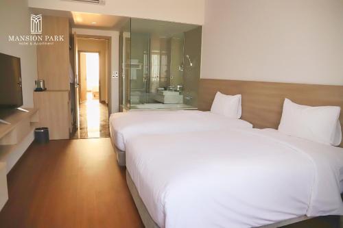 Guestroom, Mansion Park Hotel in Thong Nhat