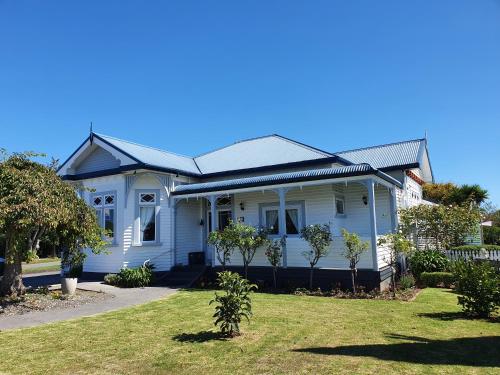 Fossil Coast B&B - Accommodation - Hawera