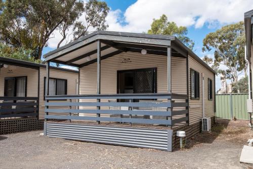 Balkons/terase, Golden Country Motel and Caravan Park in Maryborough (VIC)