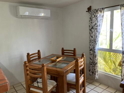 A cozy small apartment! Location, Location!