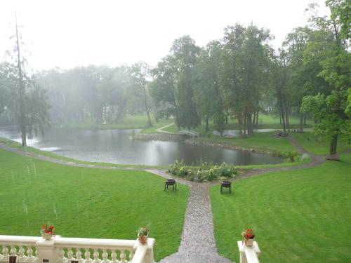 Taujėnų dvaro svečių namai Taujėnų dvaro svečių namai