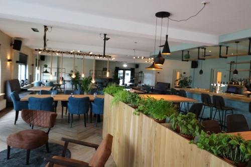 레스토랑, Chalet Mariënberg (Chalet Marienberg) in 어멜로