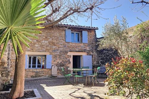 Mas la correspondance Grignan centre avec jardin gîte à louer Chamaret