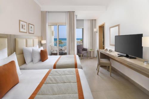 JAZ Elite Casa Del Mar Beach - Tap to explore photos