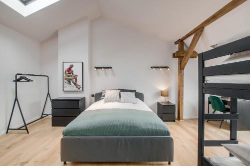 Big Design Apt - Sleeps 12 - Best Location, Riga (foto 3)
