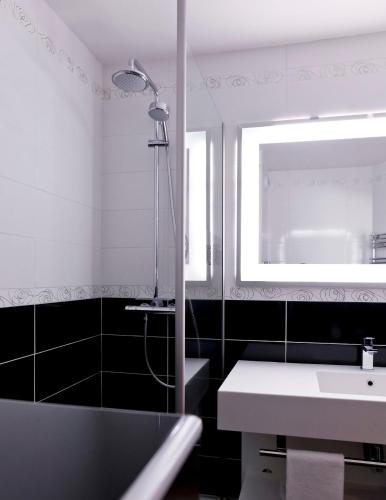 Hôtel Mercure Lyon Centre Charpennes - image 7