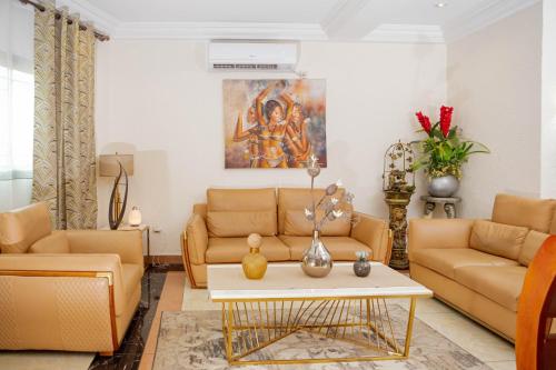 HOTEL HIBISCUS LOUIS in Libreville