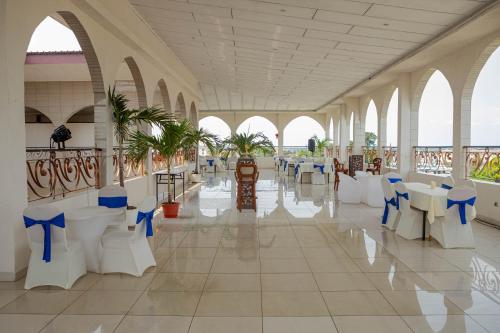 Ruang perjamuan, HOTEL HIBISCUS LOUIS in Libreville
