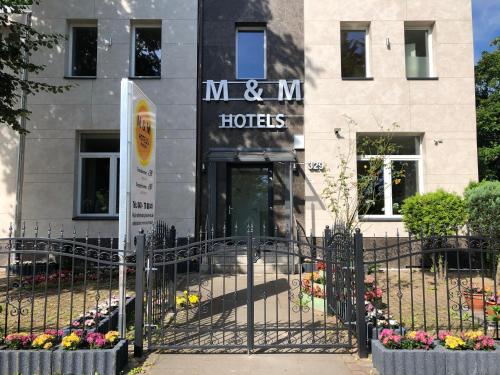 M&M Hotel - Wilhelmsburg - image 8