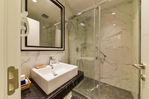 Kare Hotel Sultanahmet - image 4