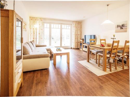 Dunenpark Binz - Komfortplus Ferienwohnung mit 1 Schlafzimmer und Terrasse im Erdgeschoss 101 392m von Dollahner Straße entfernt