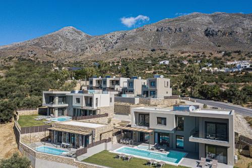 Porti Villas Iraklis Crete