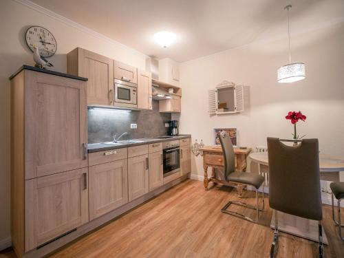 Dunenpark Binz - Komfortplus Ferienwohnung mit 1 Schlafzimmer und Terrasse im Erdgeschoss 128 4.2km von Darzer Weg entfernt