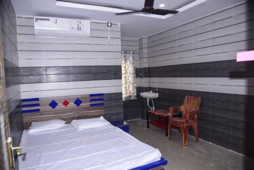 Hotel Real World