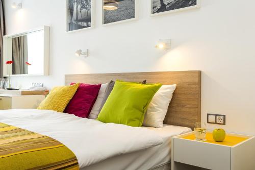 Hotel Compliment - image 6