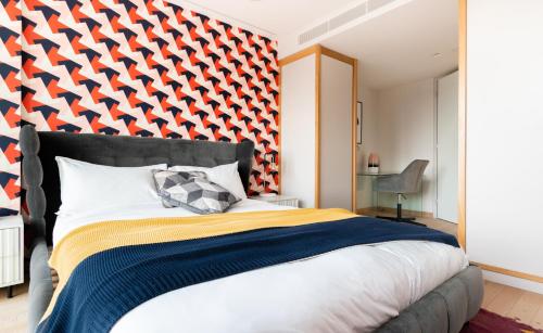 The Stratford Escape - Modern & Bright 2BDR Loft with Amazing Views