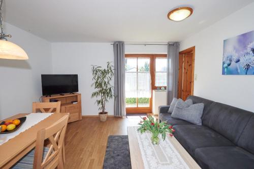 Ferienwohnung Hofler 725m von Bayerisch Gmain entfernt