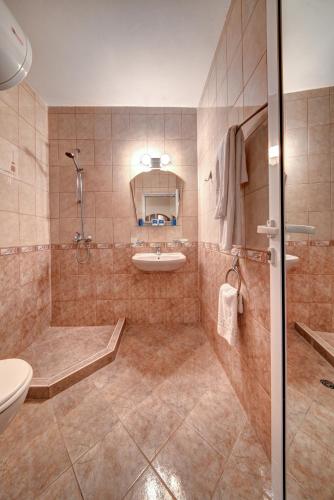 Aurelia Beach Complex - image 13
