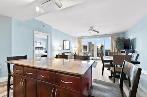 Laketown Wharf 712 - image 2